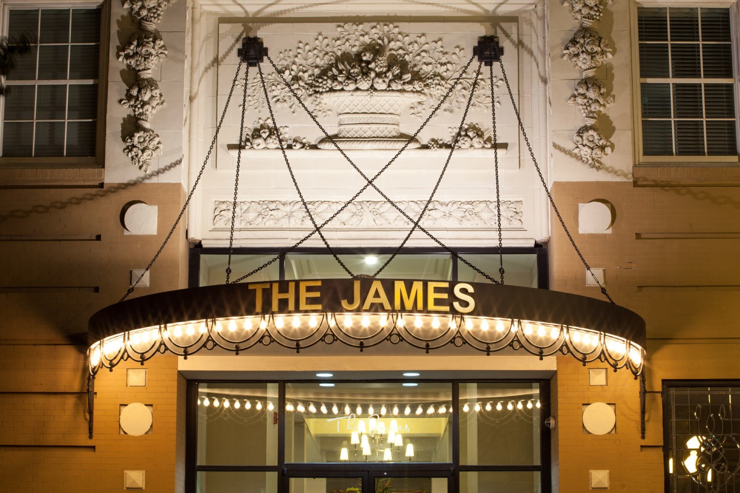 The James Apartments Image 2