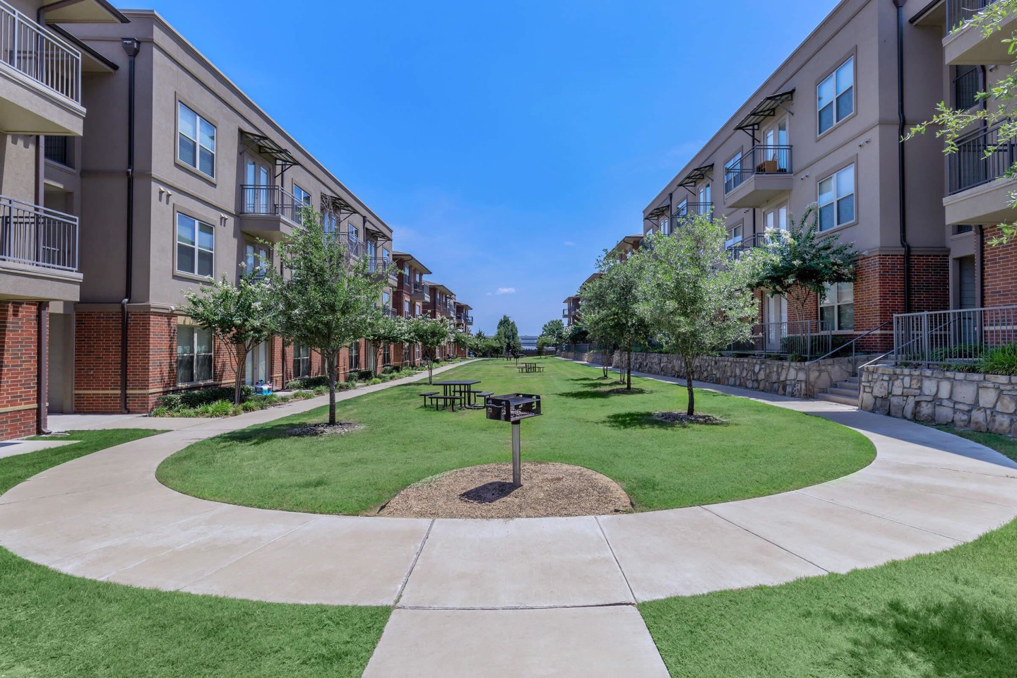 Midtown Cedar Hill Image 12