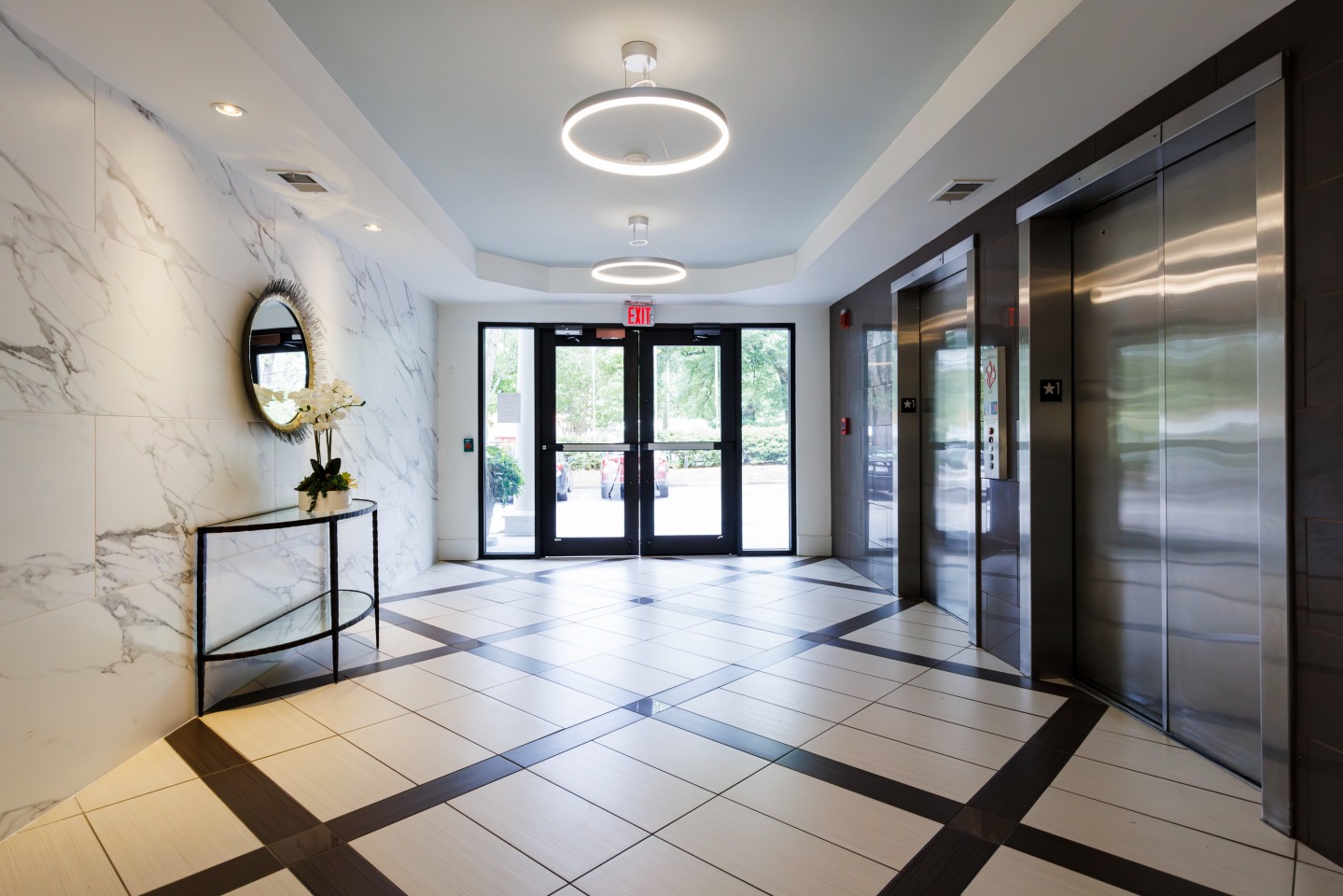 700 Woodrow Image 2