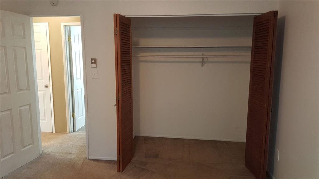 Ashley Court Apartments Image 10