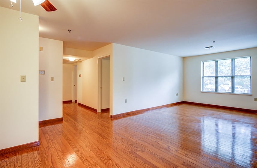 Lake Oaks Apartments Image 16