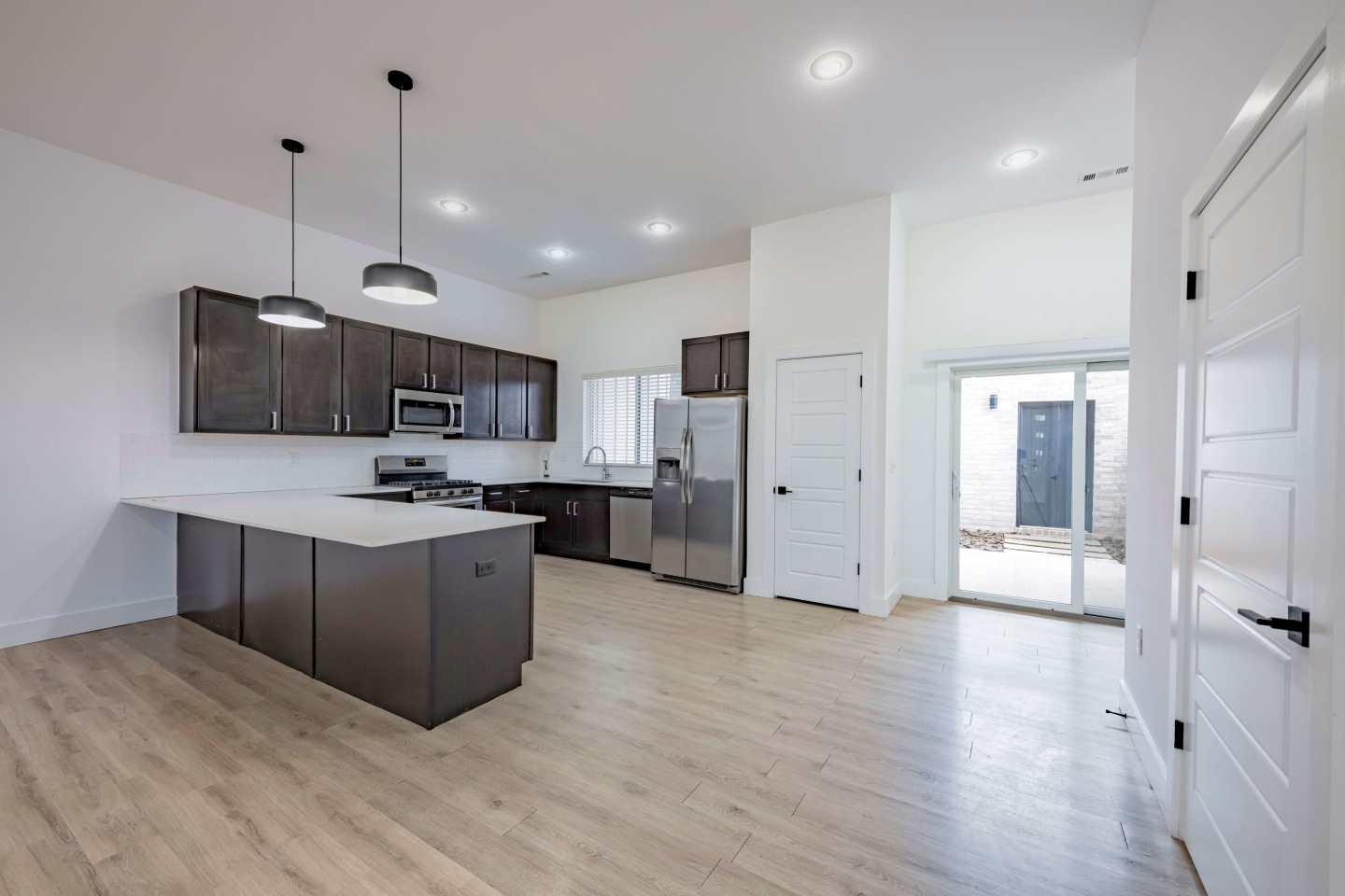 Parkside Row Image 7