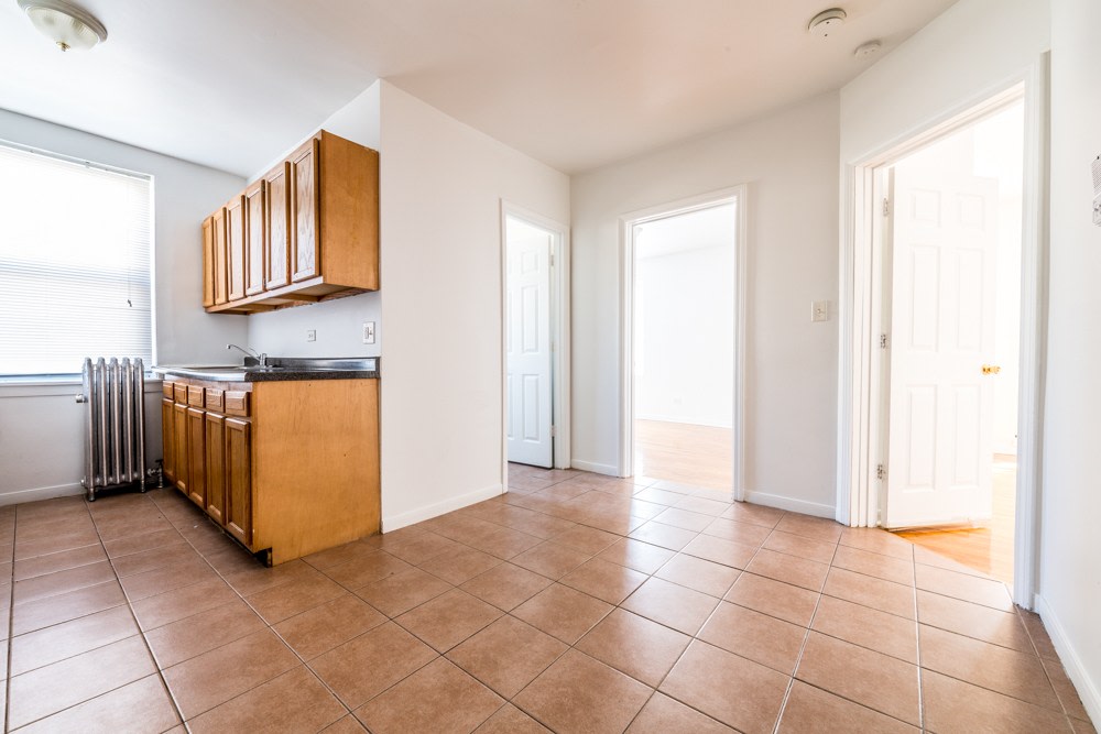 7609 S Coles Image 7