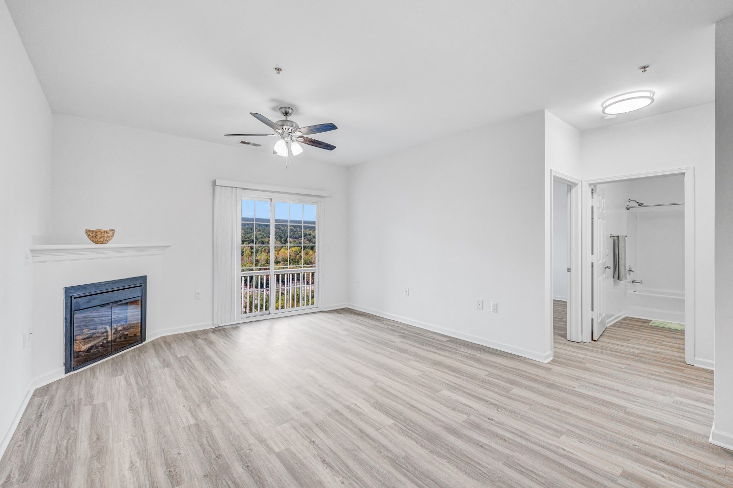 Flats at Leland Image 14