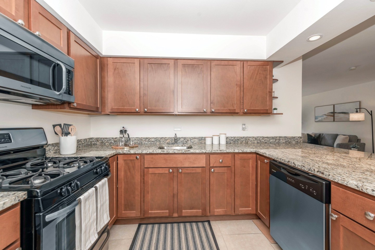 Barrington Lakes Apartments Image 26