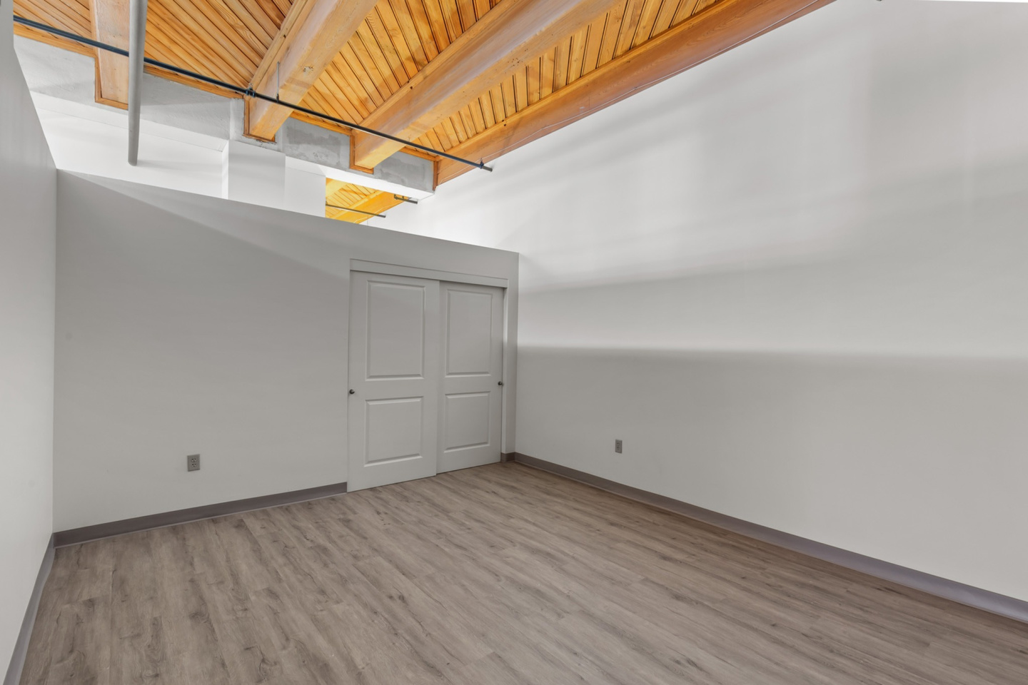 Vangard Lofts Image 9