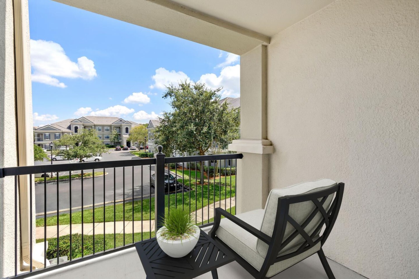 Mirador & Stovall at River City Image 16