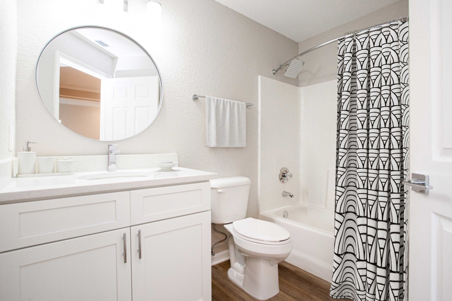 Ashlar Apartment Homes Image 5