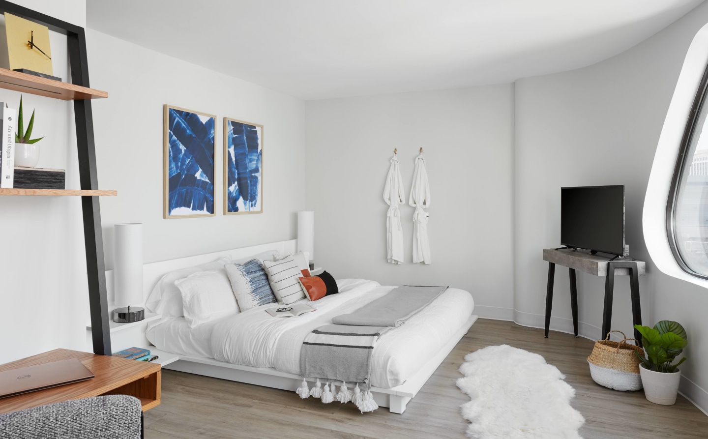 River City Apartments Image 1
