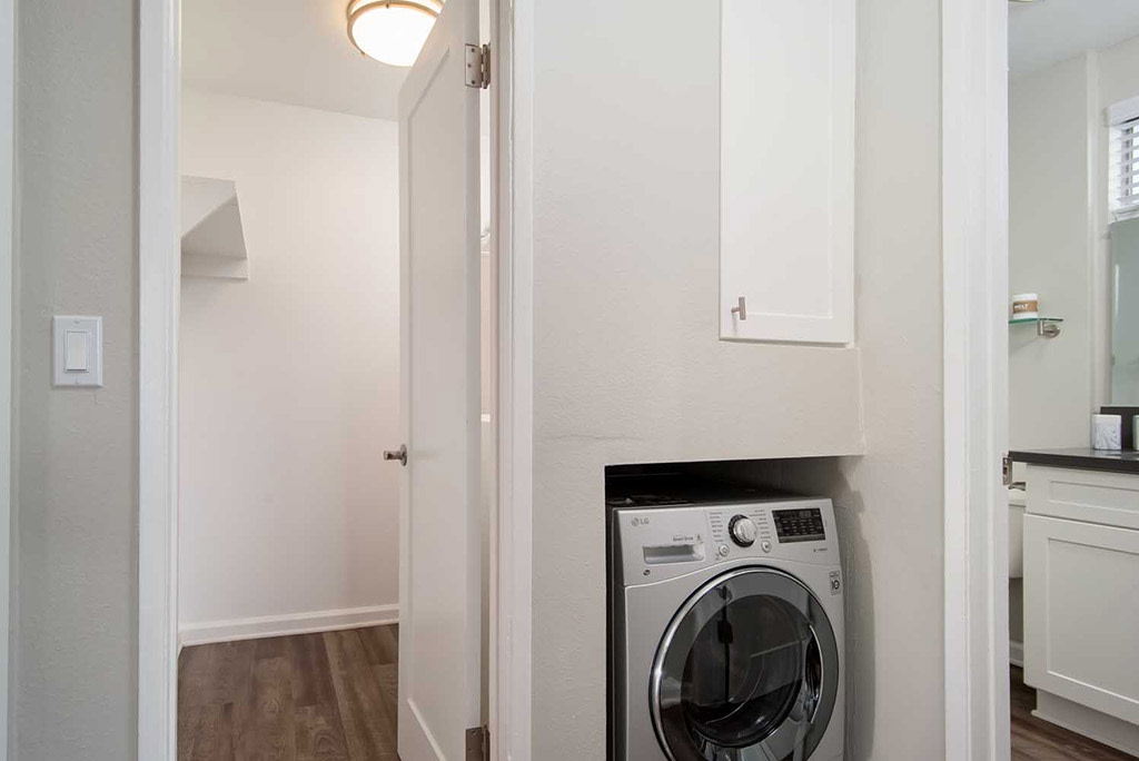Los Robles Apartments Image 67