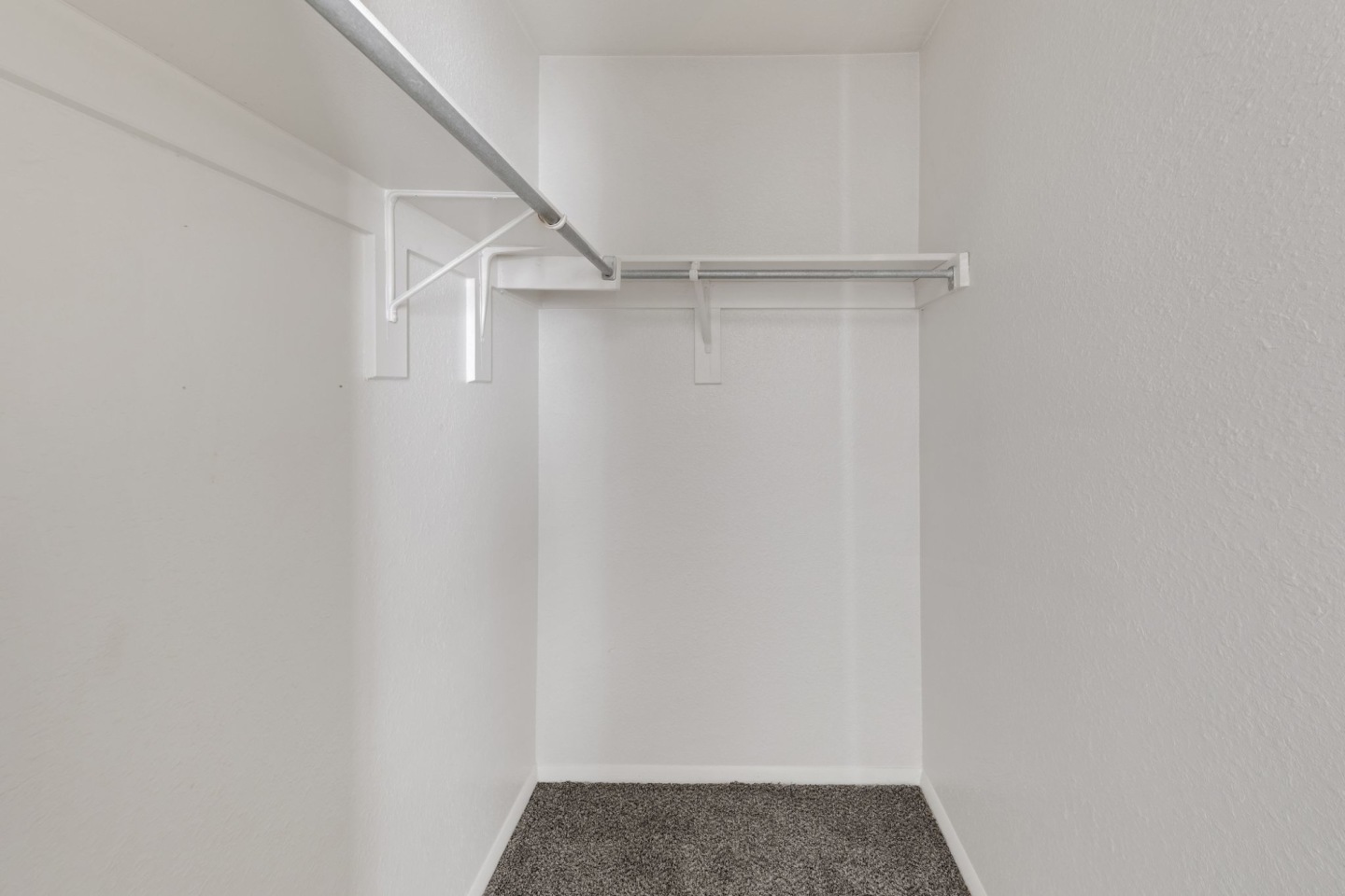 Emerald Edge Apartments - Affordable Housing Image 7