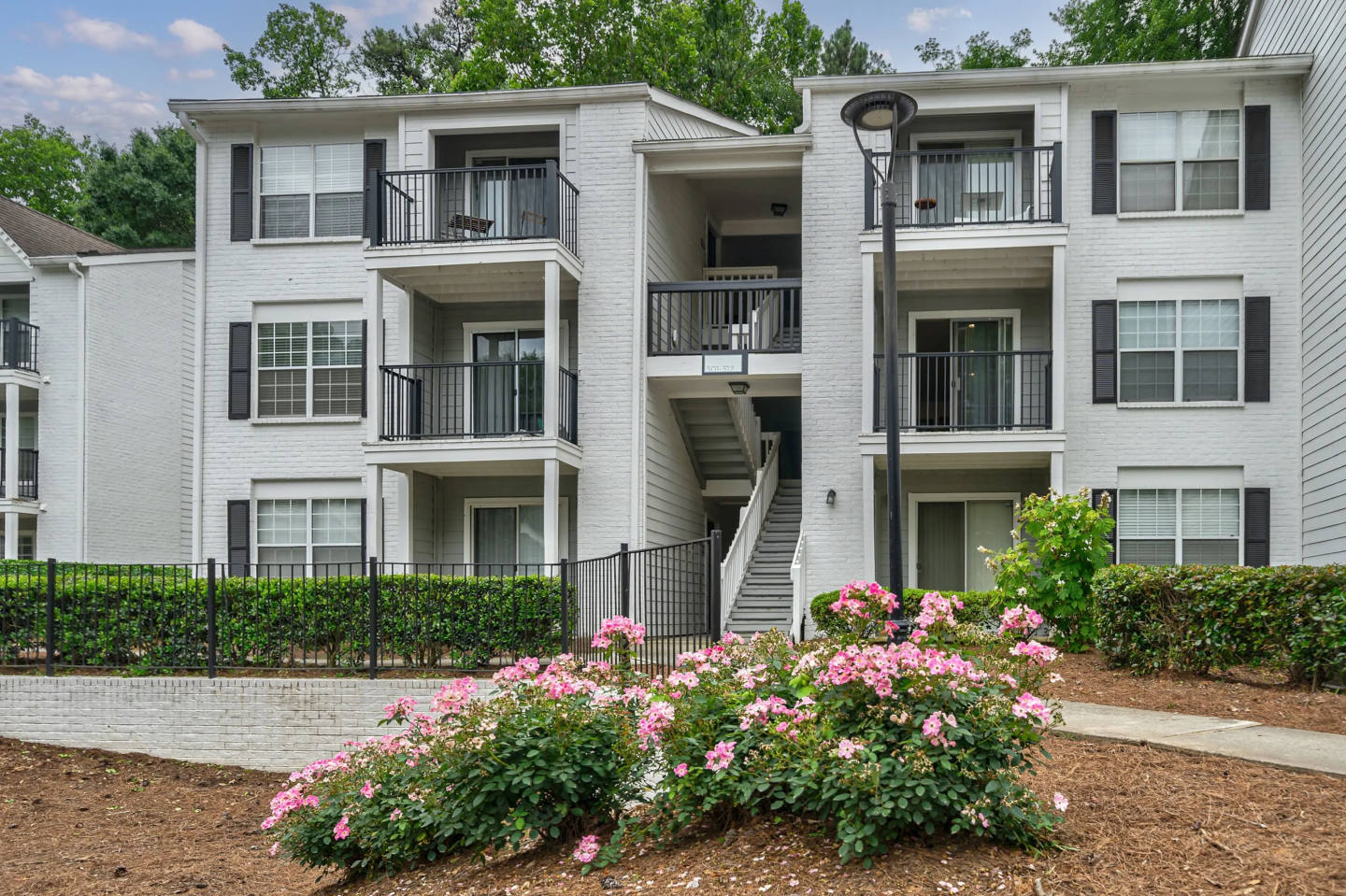 Castlegate Collier Hills Image 1