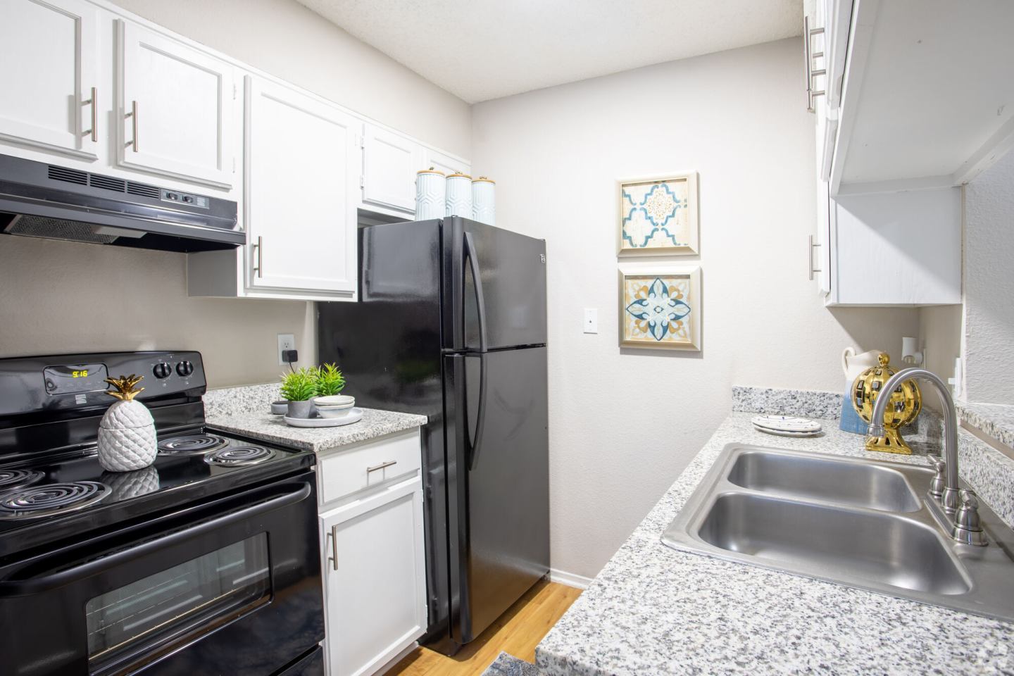 Aubry Hills Apartments Image 1