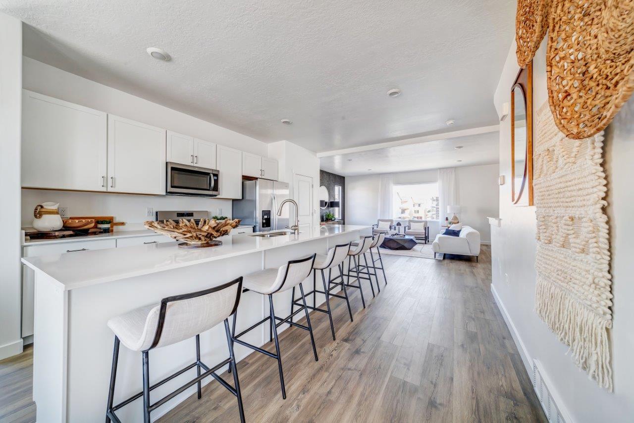 BLVD 120 Townhomes Image 8