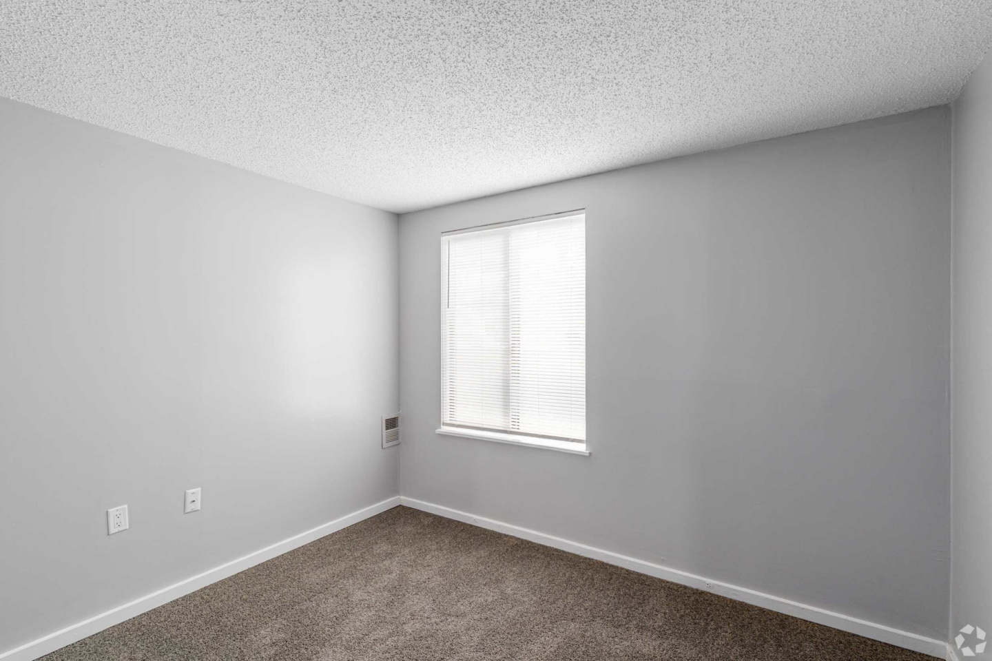 Premier Village Apartments Image 28