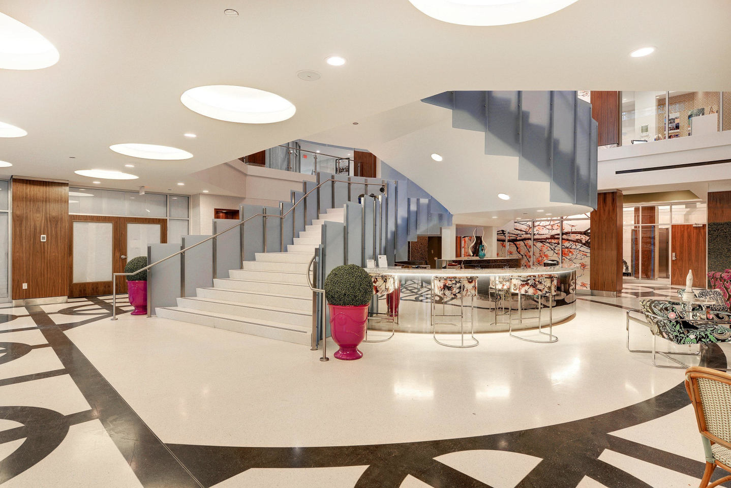 Soo Line Building City Apartments Image 17