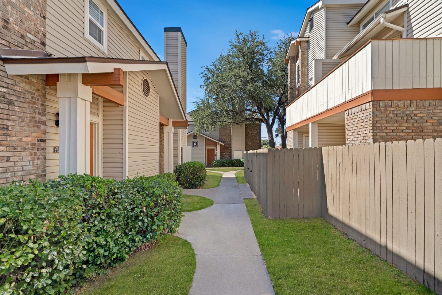 SUMMERTREE PLACE Image 13