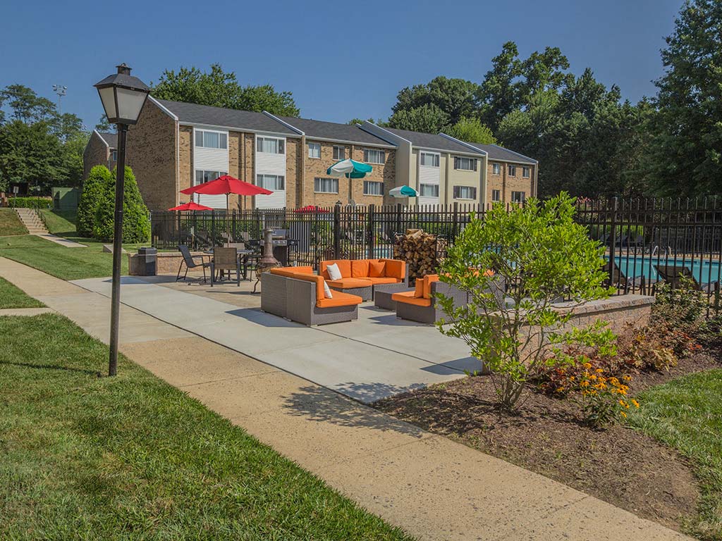 Tysons Glen and Devonshire Square Apartments & Townhomes Image 9