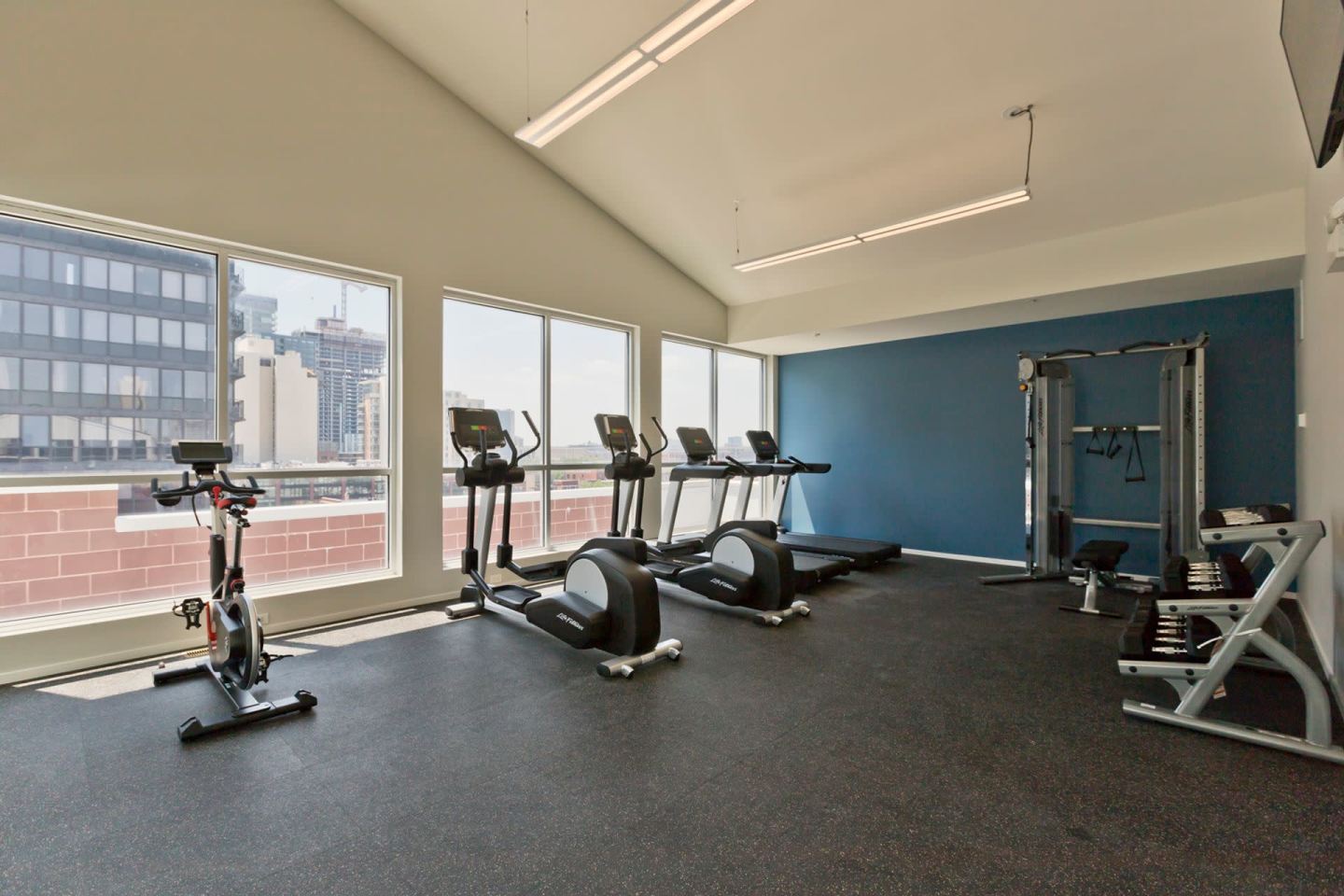 1325 N Wells Image 12