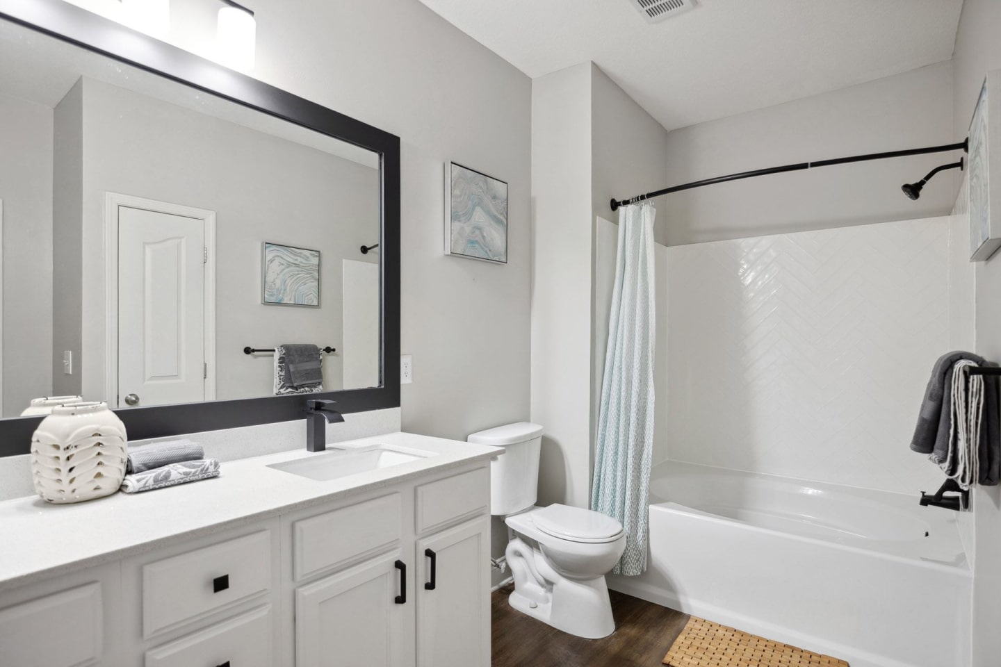 Enclave at Rivergate Image 38