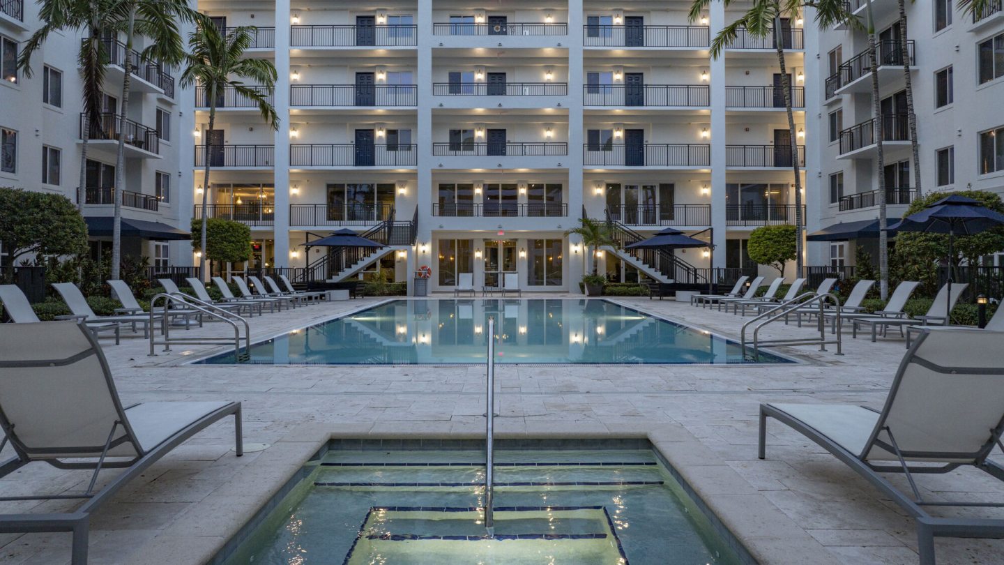 The Manor in Plantation Image 6