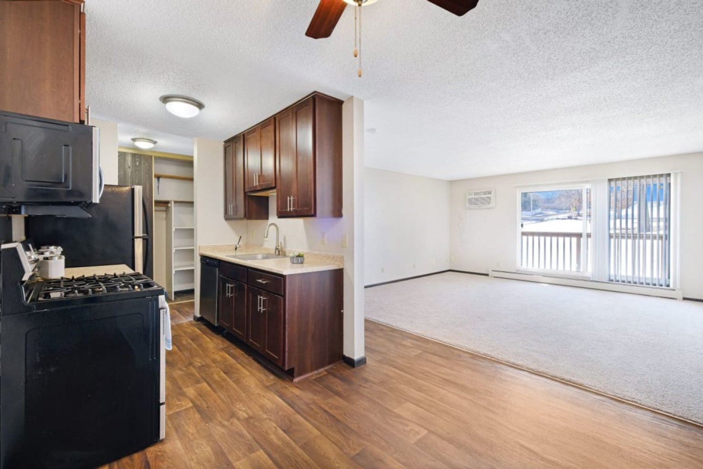 Valley Place Apartments Image 11