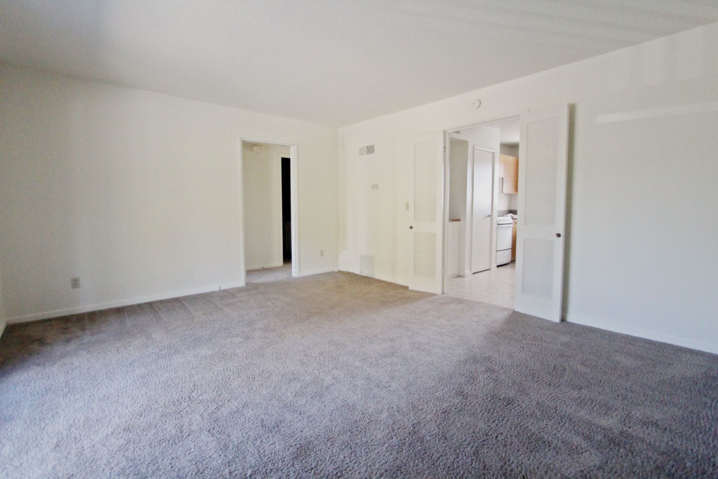 Ashton Court Apartments Image 3