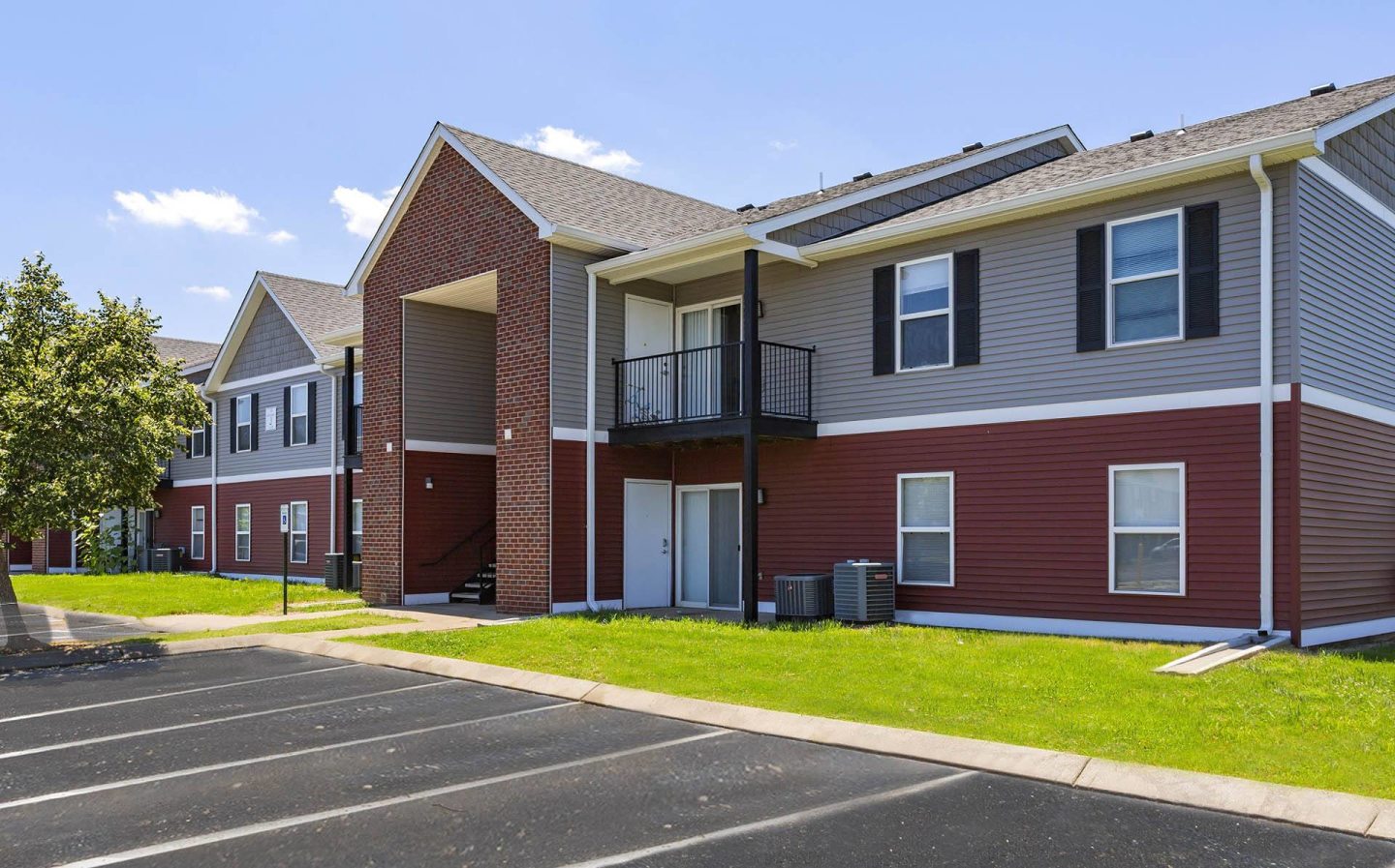 Chariot Pointe apartments Image 4