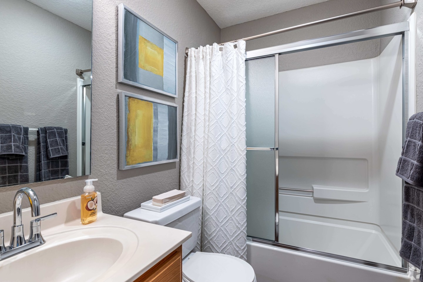 PineCrest Townhomes Image 10