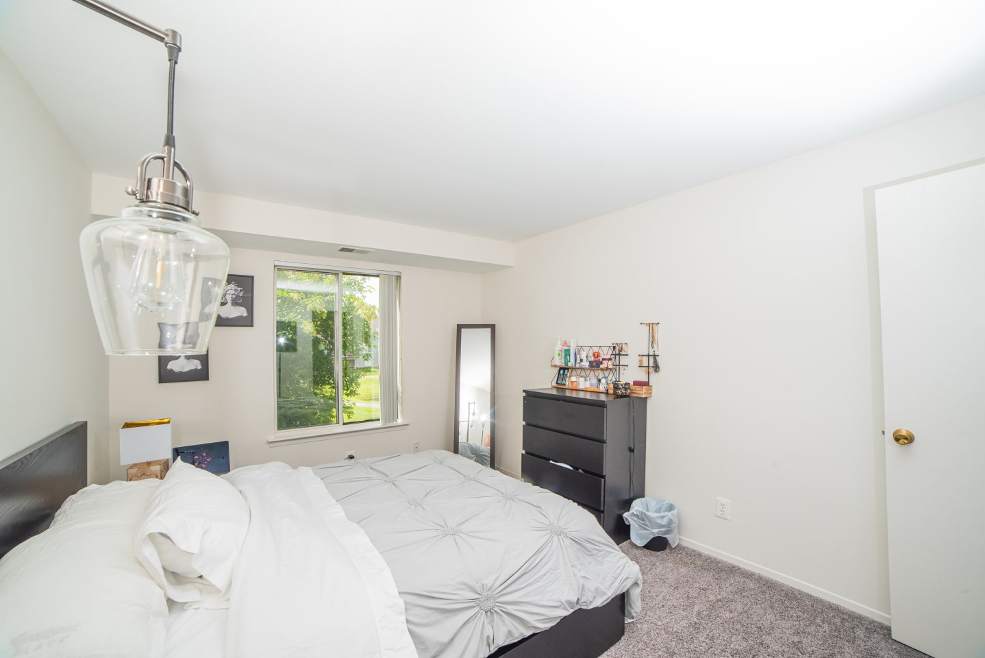 Cambridge Club Apartments Image 14