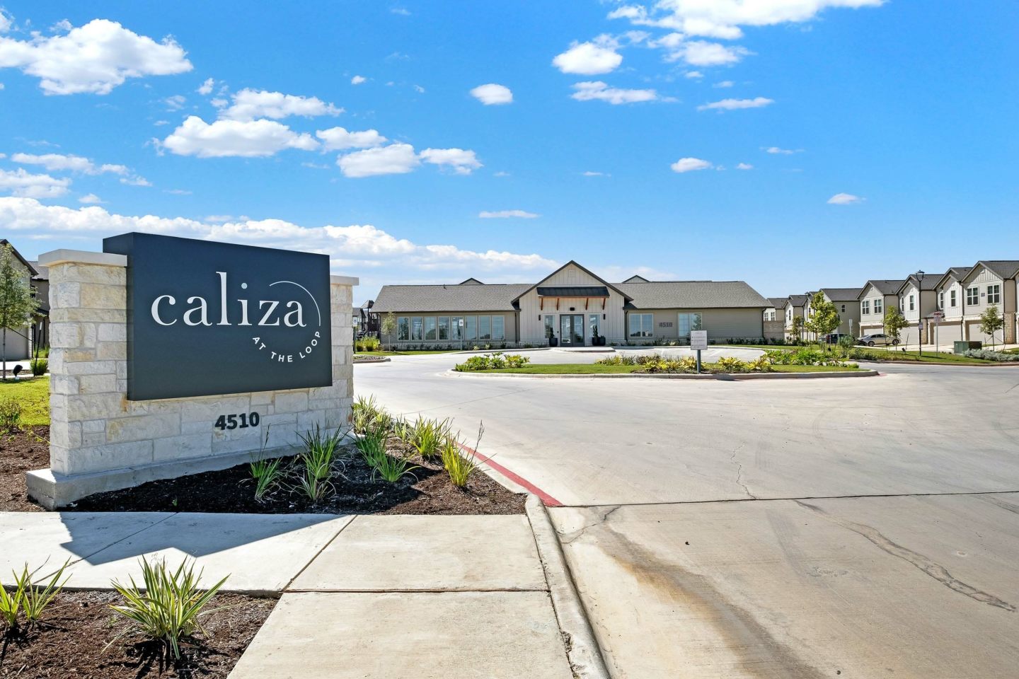 Caliza at the Loop Image 81