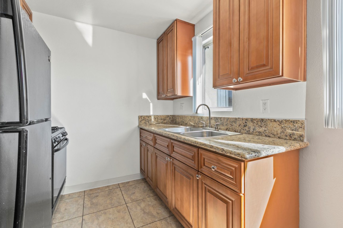 San Vicente Apartments Image 3