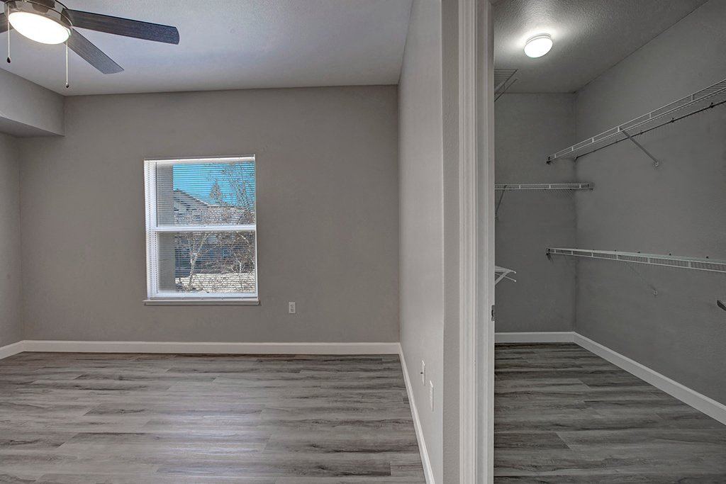Broadleaf Apartments Image 8