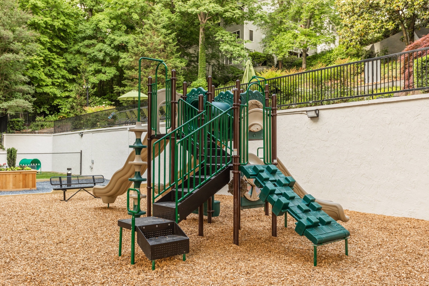 The Pointe at Canyon Ridge Apartments Image 28