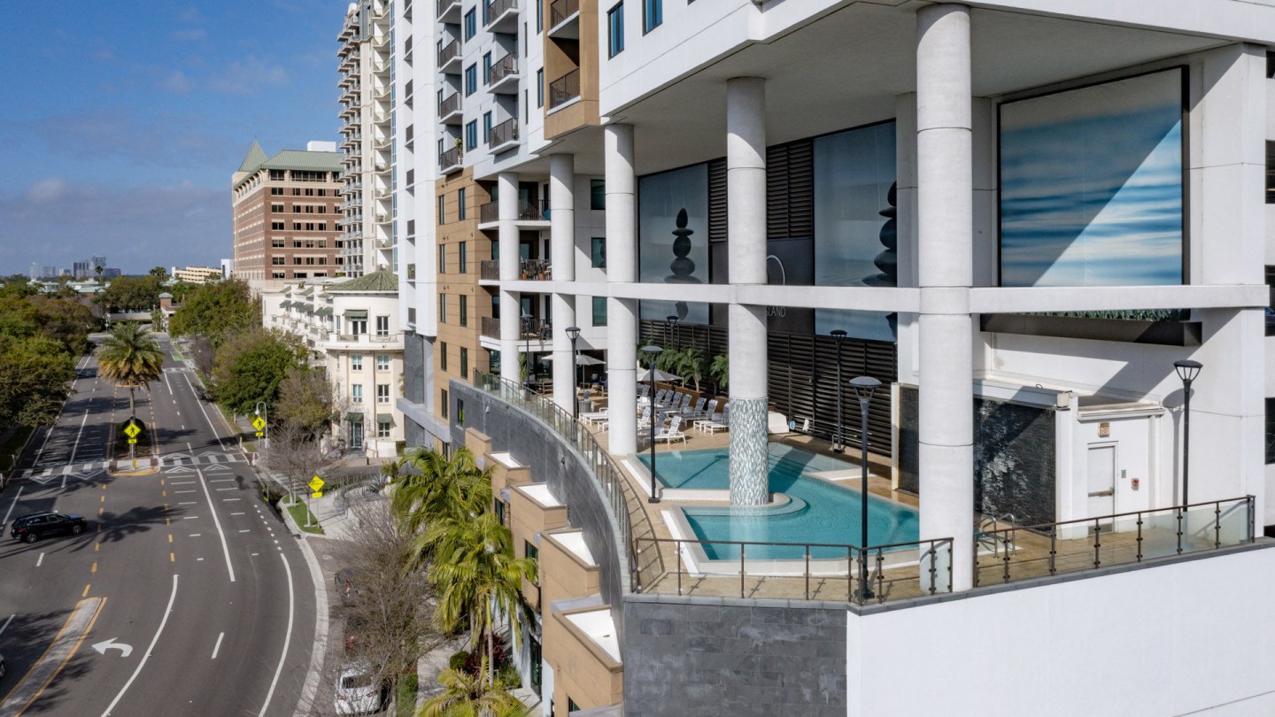 500 Harbour Island Image 1