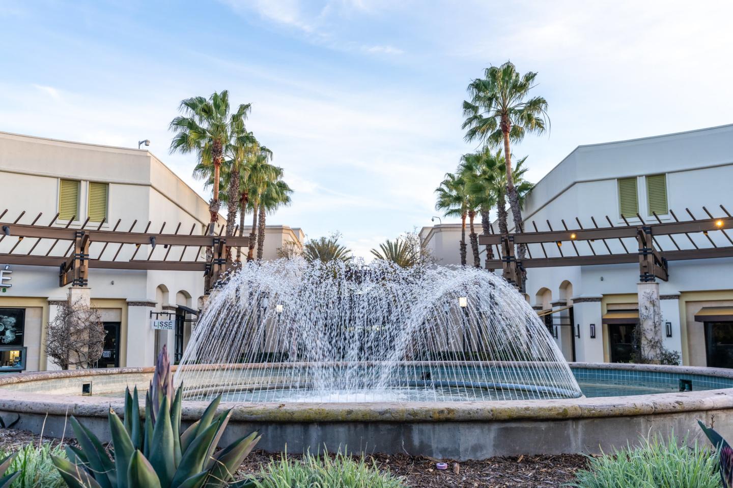 Axis at Millenia Image 14