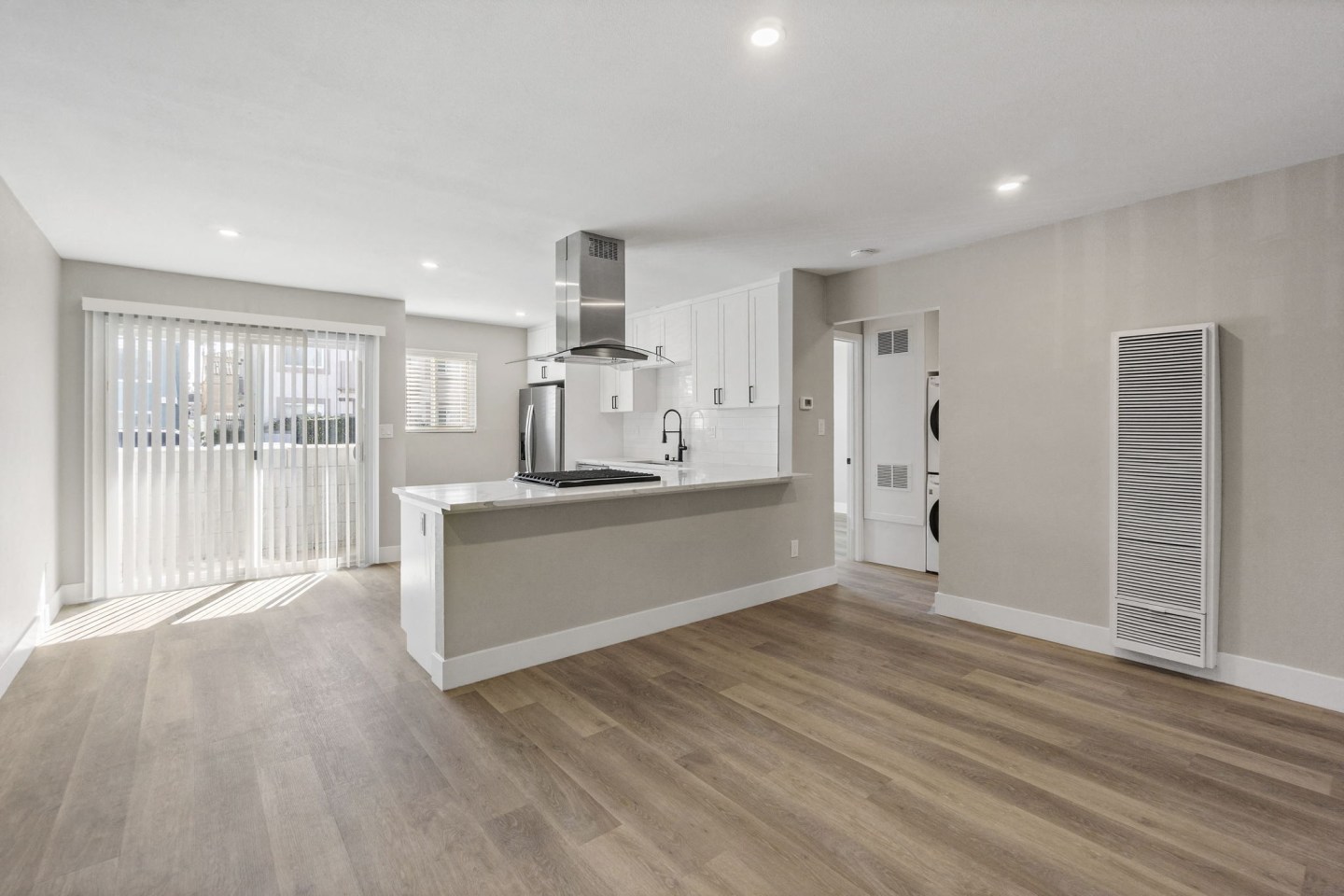Ocean Breeze Terrace Image 21