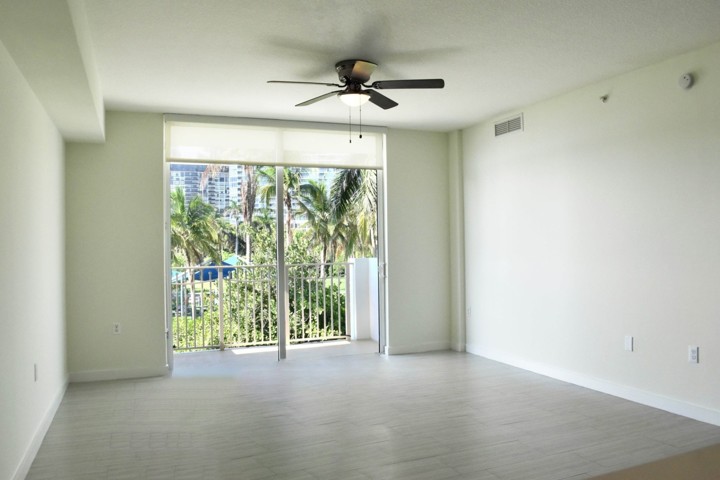 Miami Bay Waterfront Midtown Residences Image 23