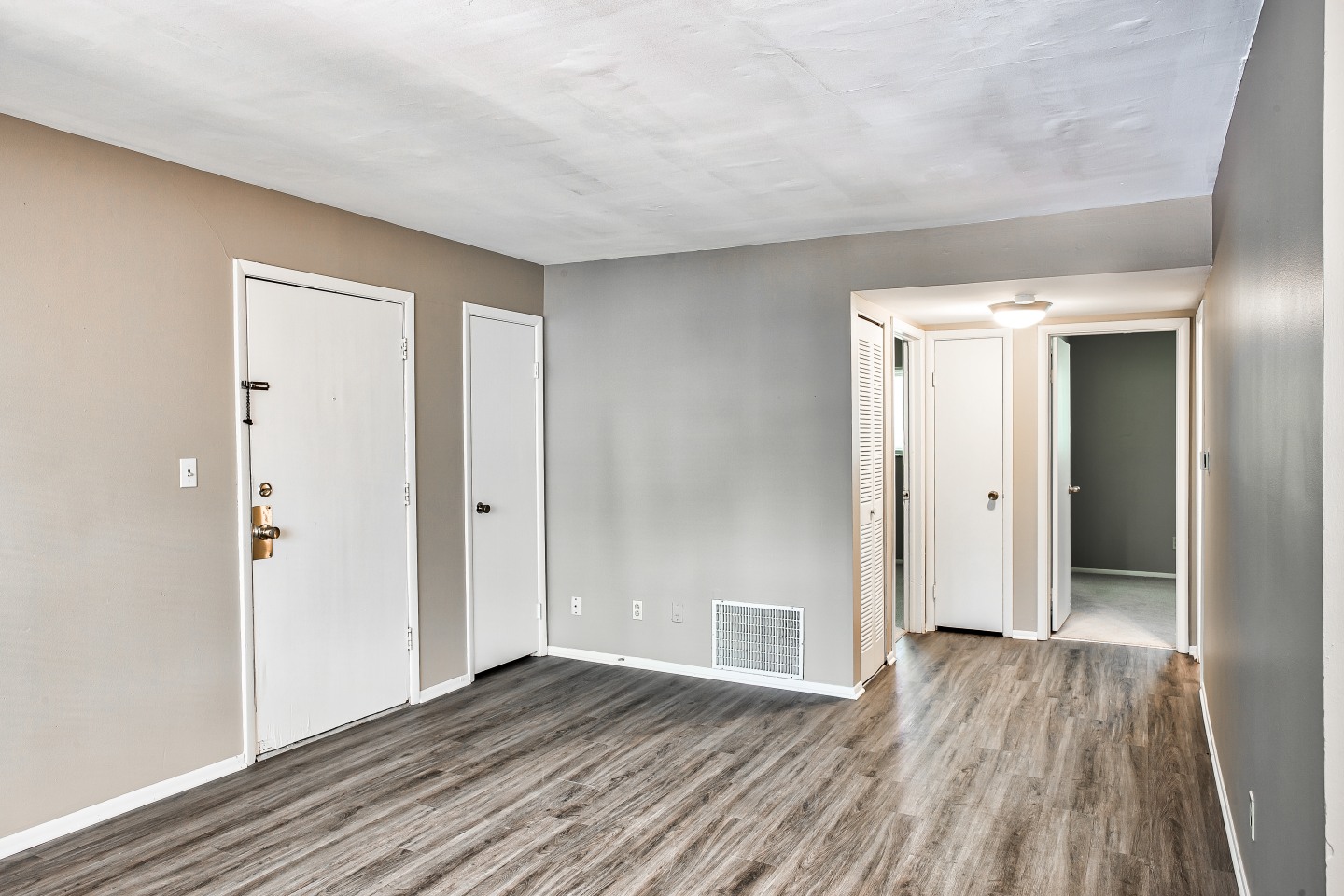 Continental Terrace apartment homes Image 6
