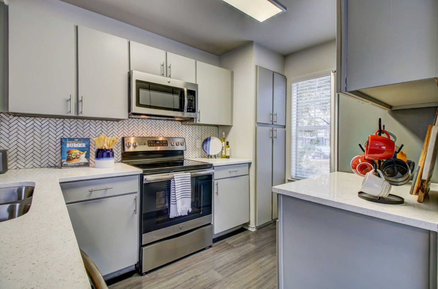 NOAH Apartments Image 25