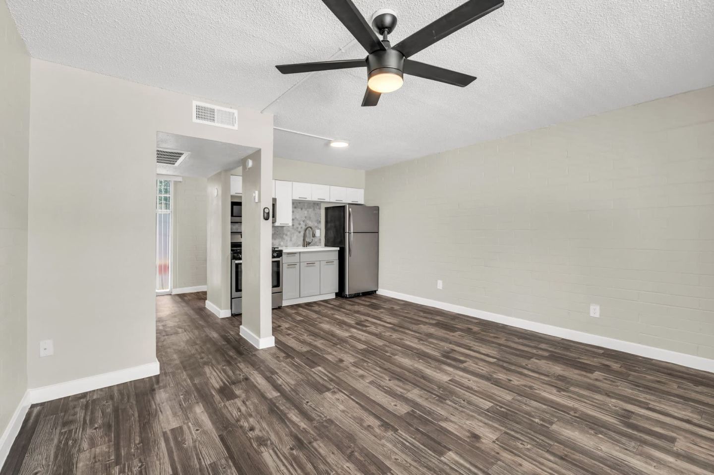 The Elton Apartment Homes Image 14
