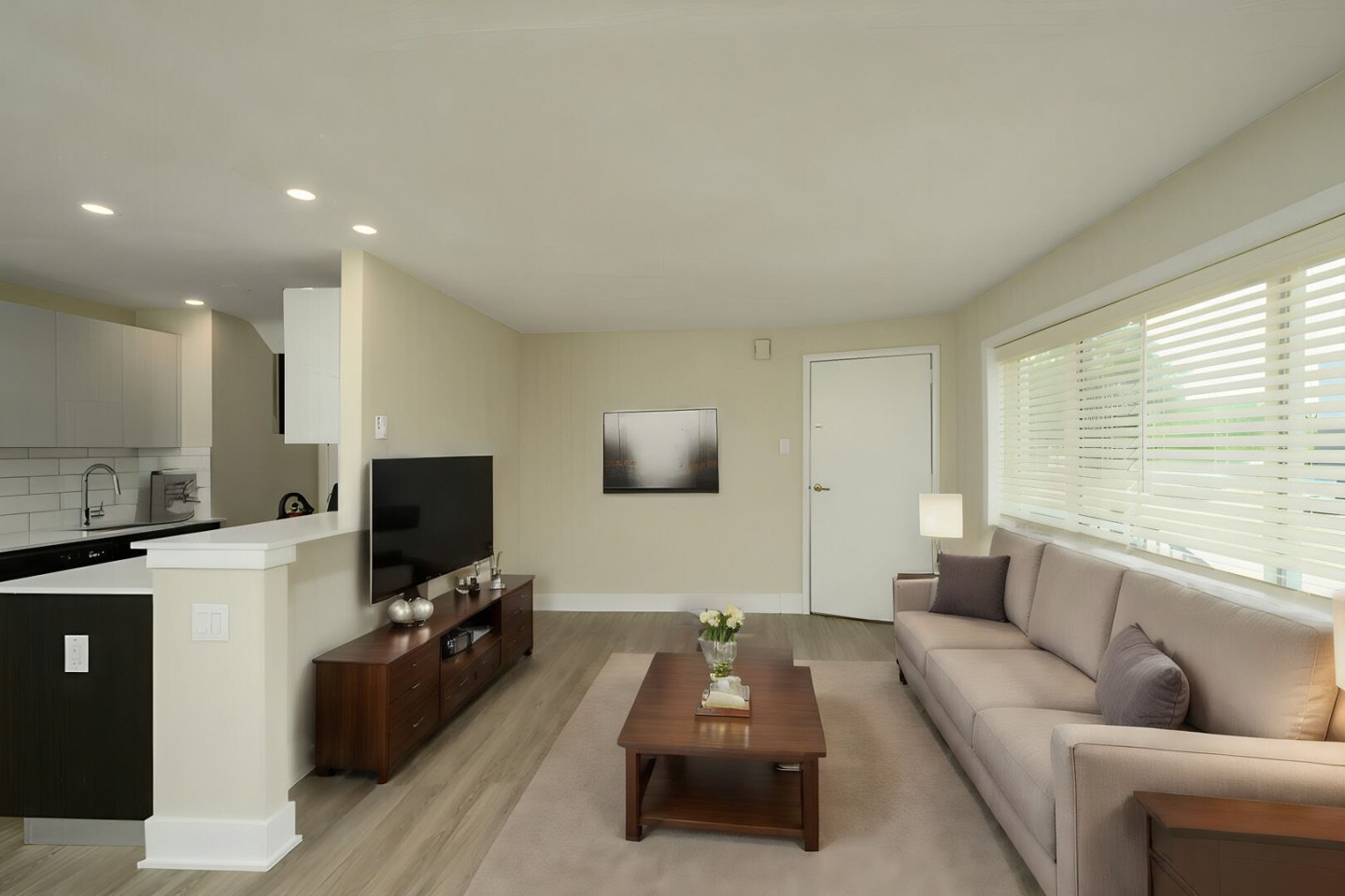 North Lane Apartments Image 7