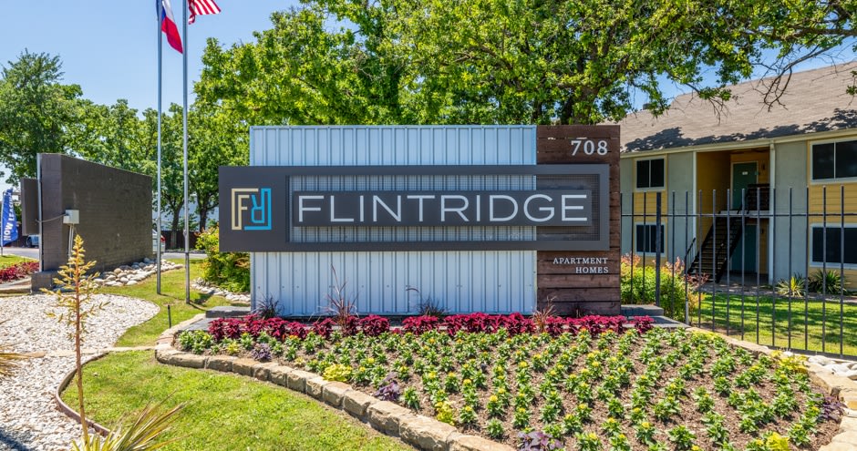Flintridge Apartments Image 25