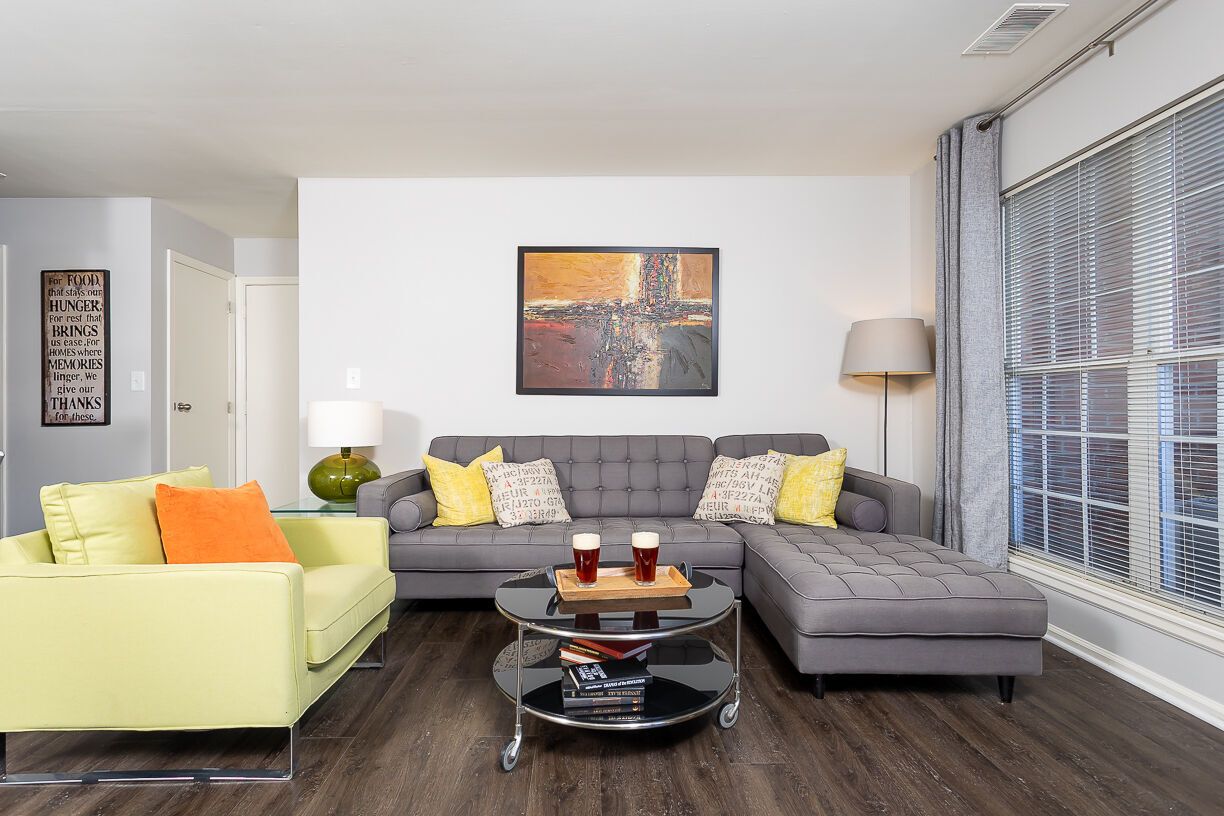 Lakeshore Apartments Image 24