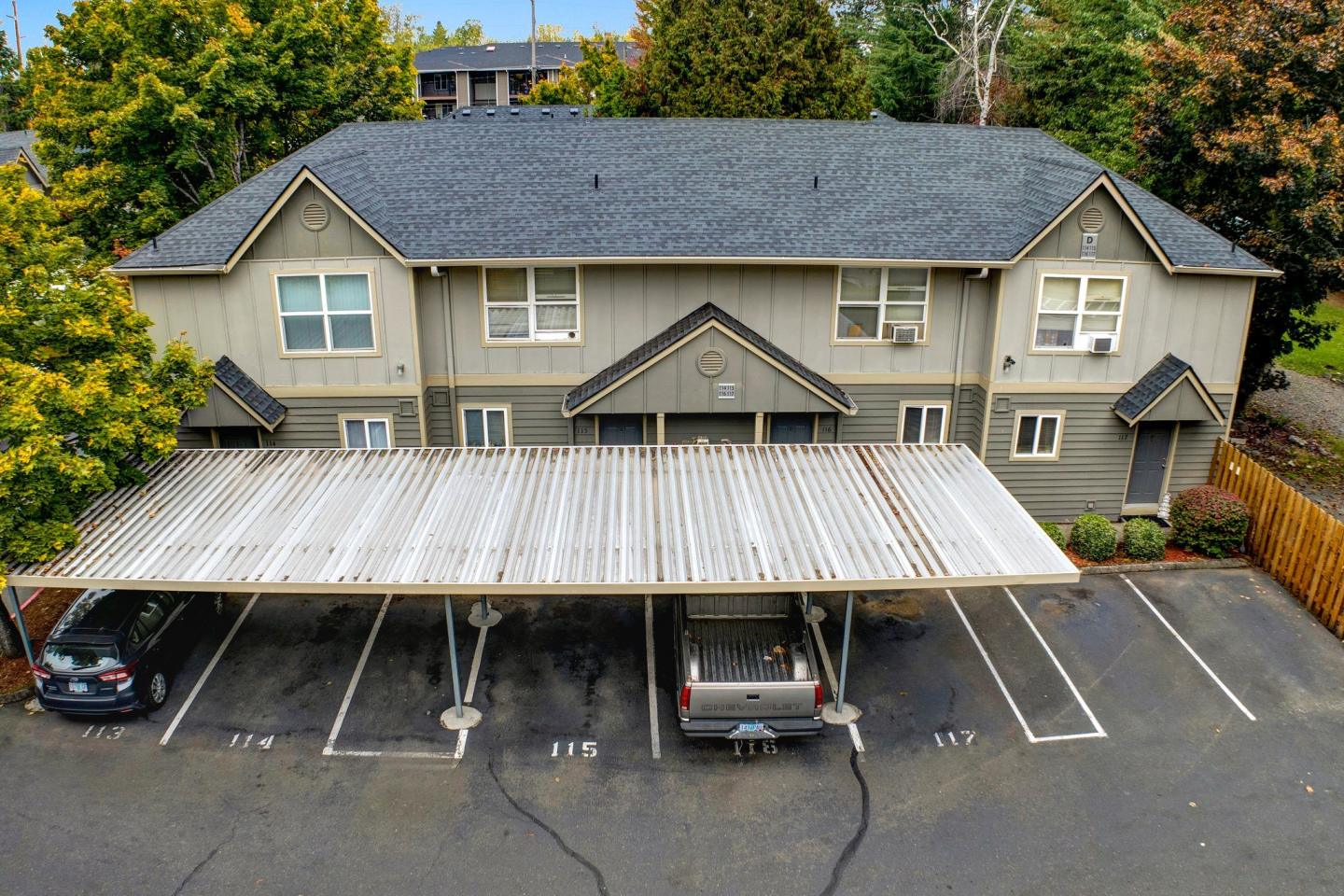 Tuxedo Park Image 50