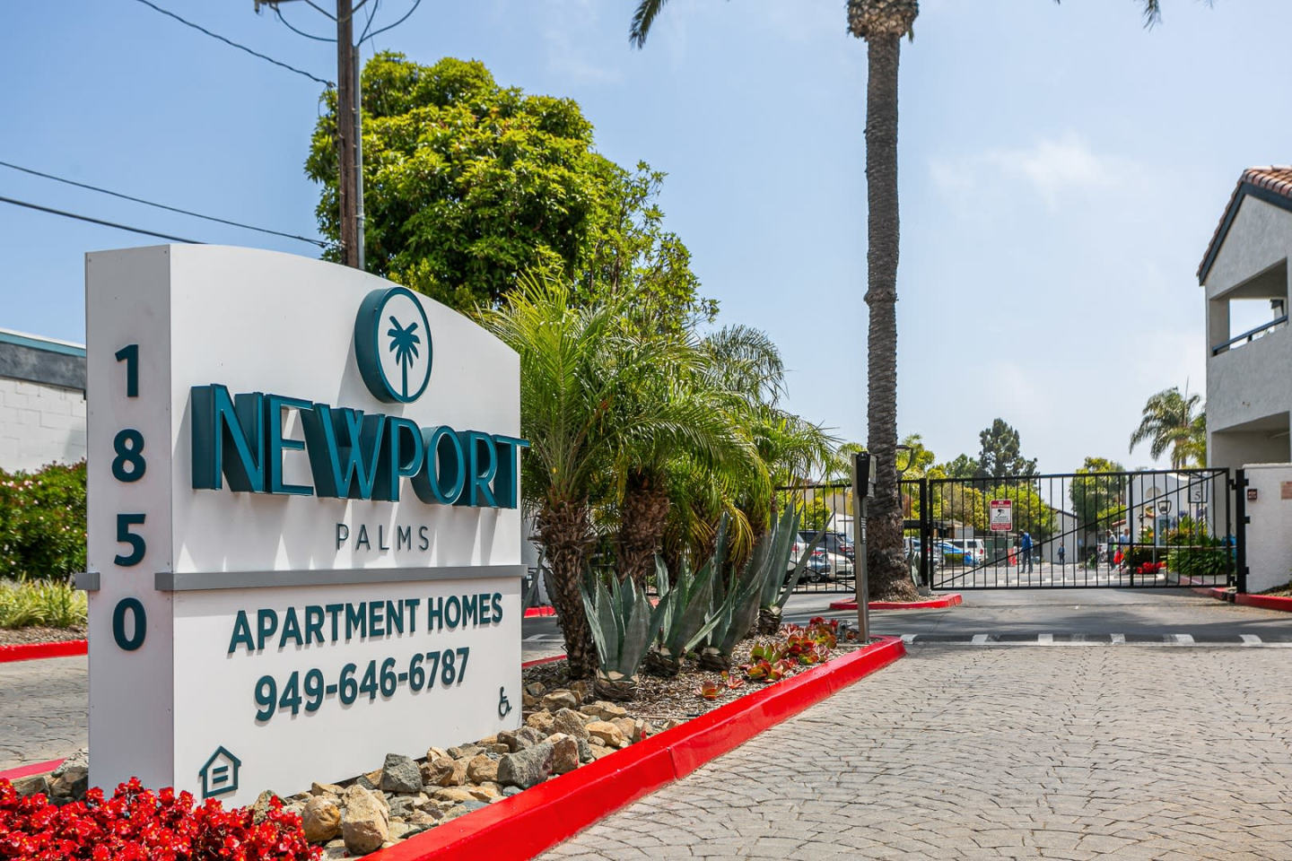 Newport Palms Apartments Image 36