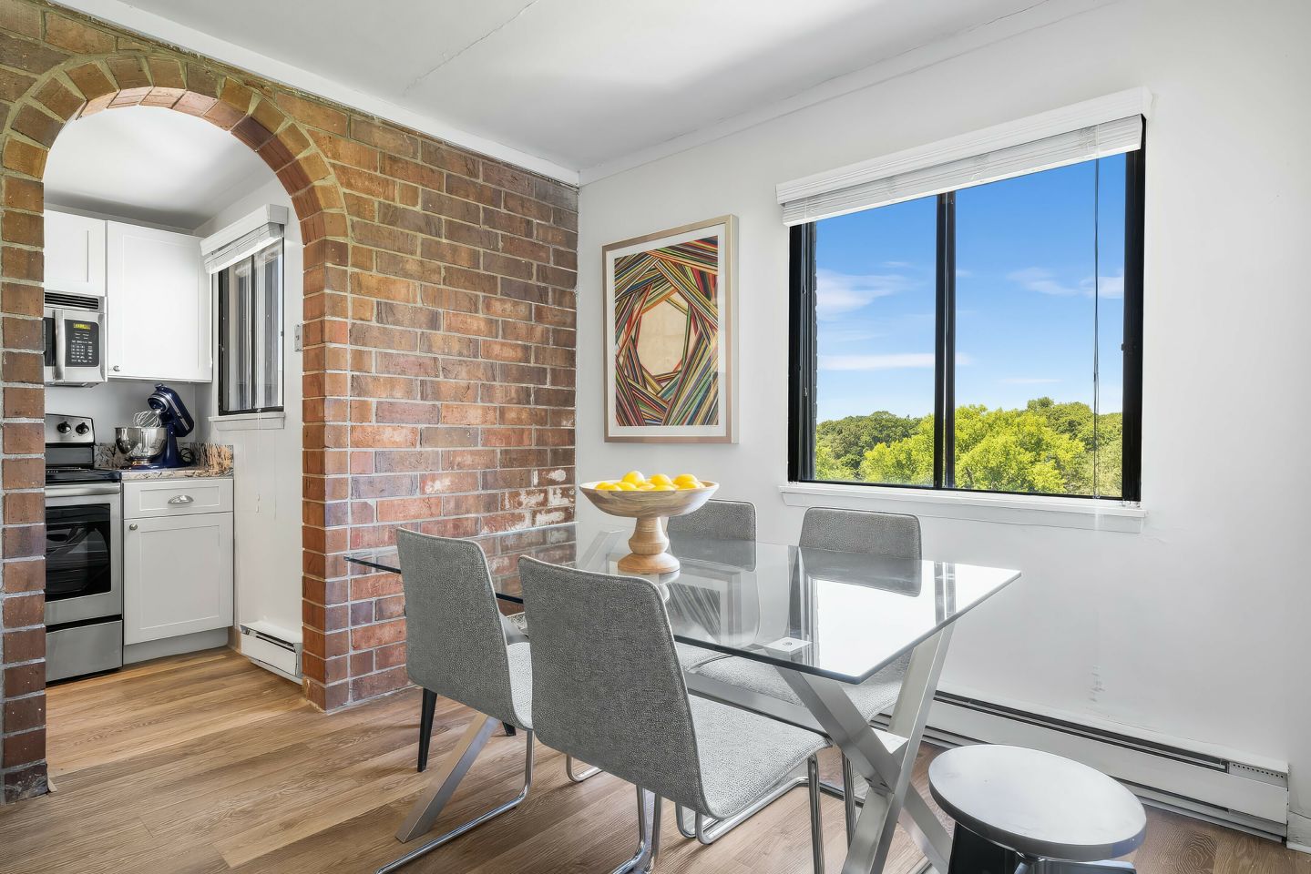 Concierge Rocky Hill Apartments Image 3