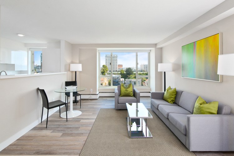1000 Chestnut Image 28