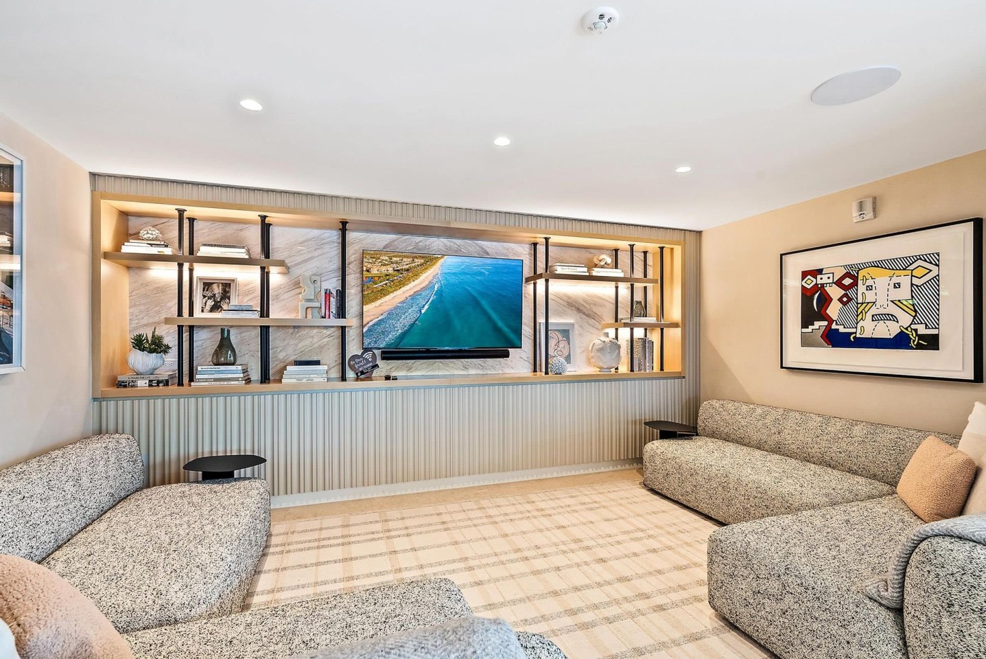 333 Sunset Ave. Image 12