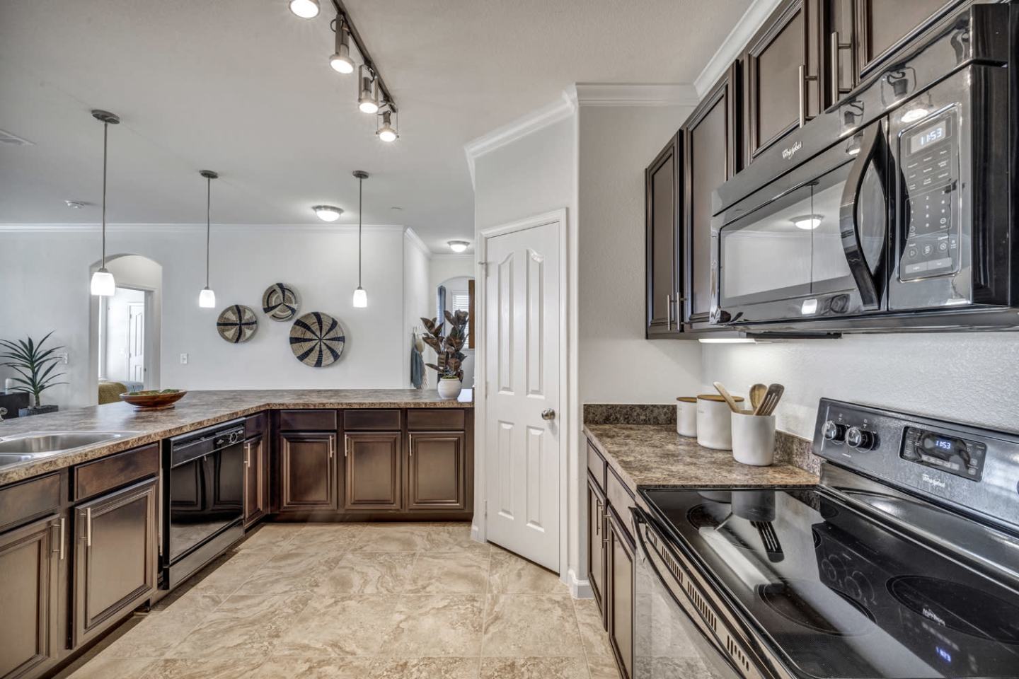 Avenues at Creekside Image 28